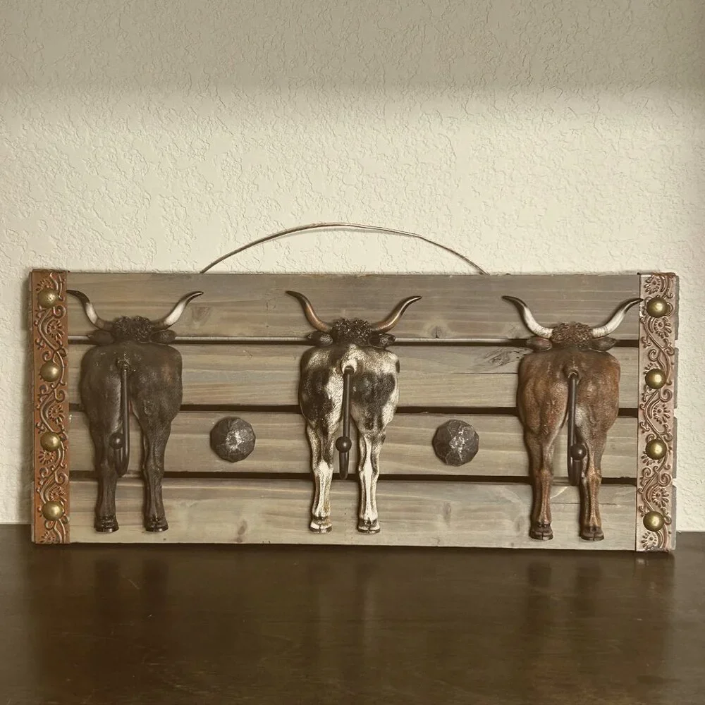 Rustic Western Cow Butt Coat Wall Hooks Rack With Wooden Plaque